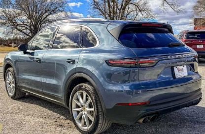 Used 2019 Porsche Cayenne S image 11