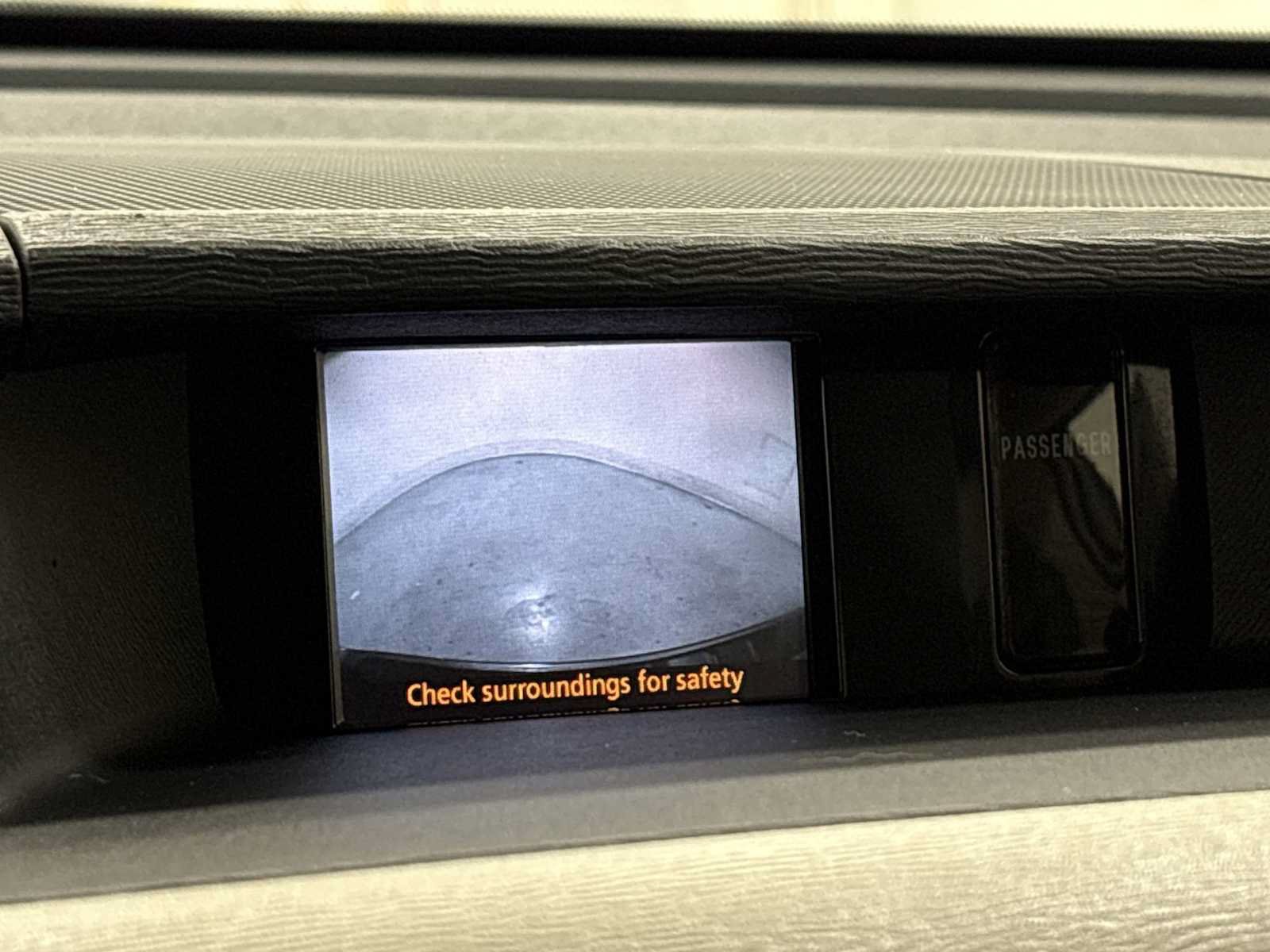 Used 2014 Toyota Sienna LE FWD image 19