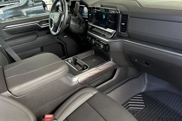 New 2026 Chevrolet Silverado 3500 LTZ w/ LTZ Premium Package image 17
