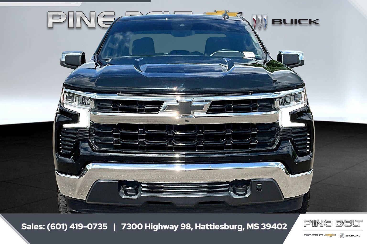 Used 2023 Chevrolet Silverado 1500 LT w/ Z71 Off-Road Package image 3