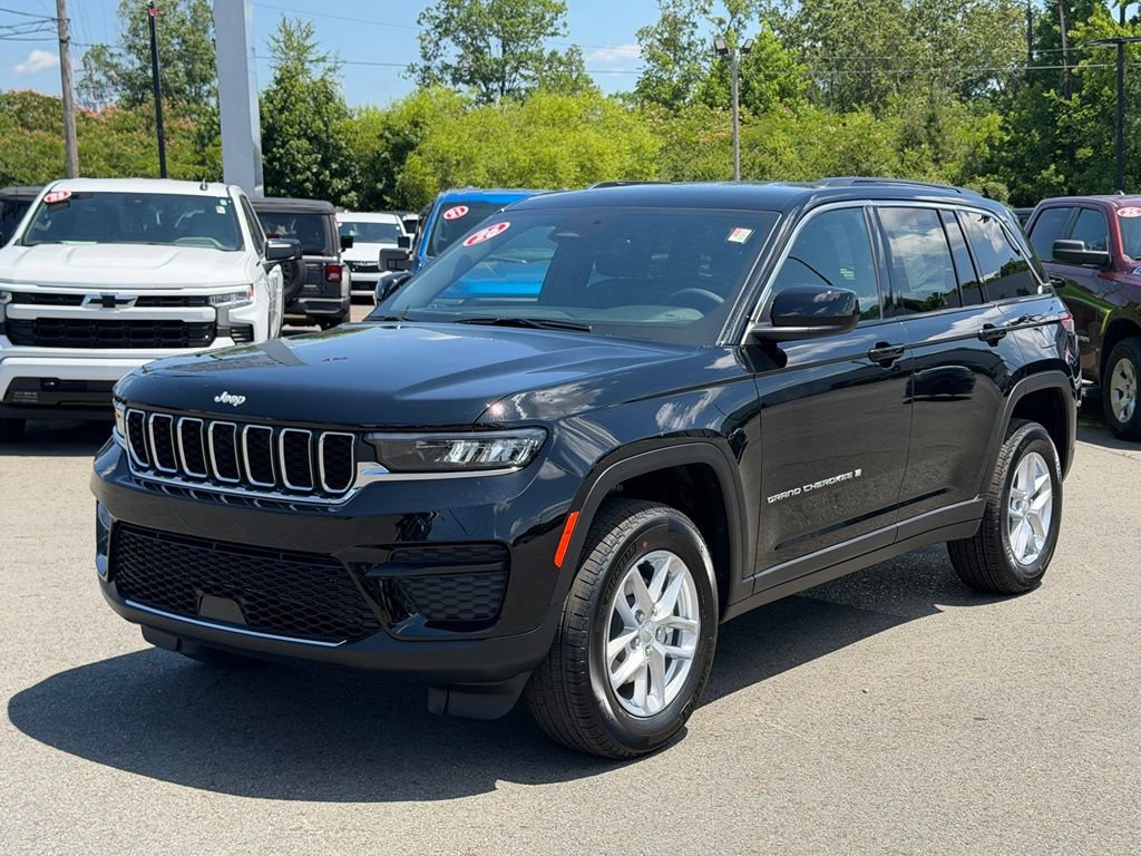 New 2026 Jeep Grand Cherokee Laredo RWD image 8