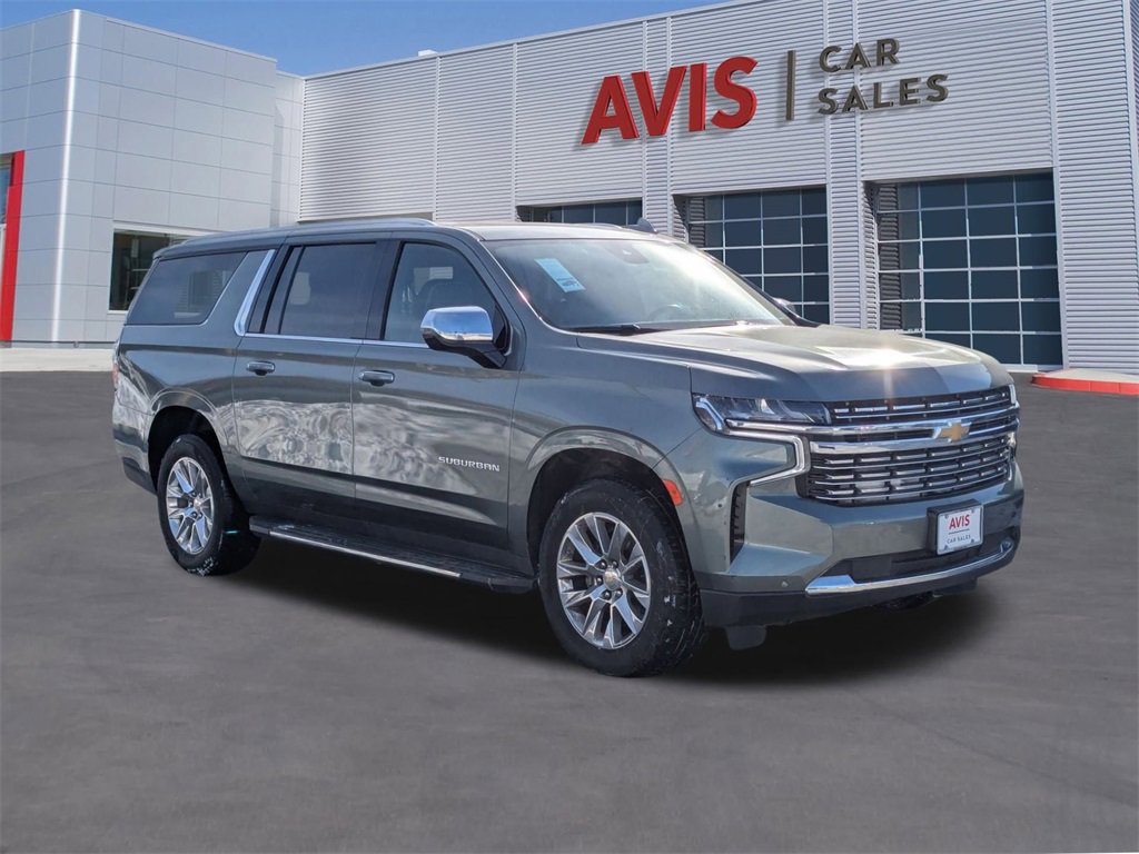 Used 2023 Chevrolet Suburban Premier image 9