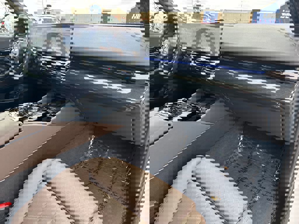 Used 2026 BMW 530i xDrive image 37