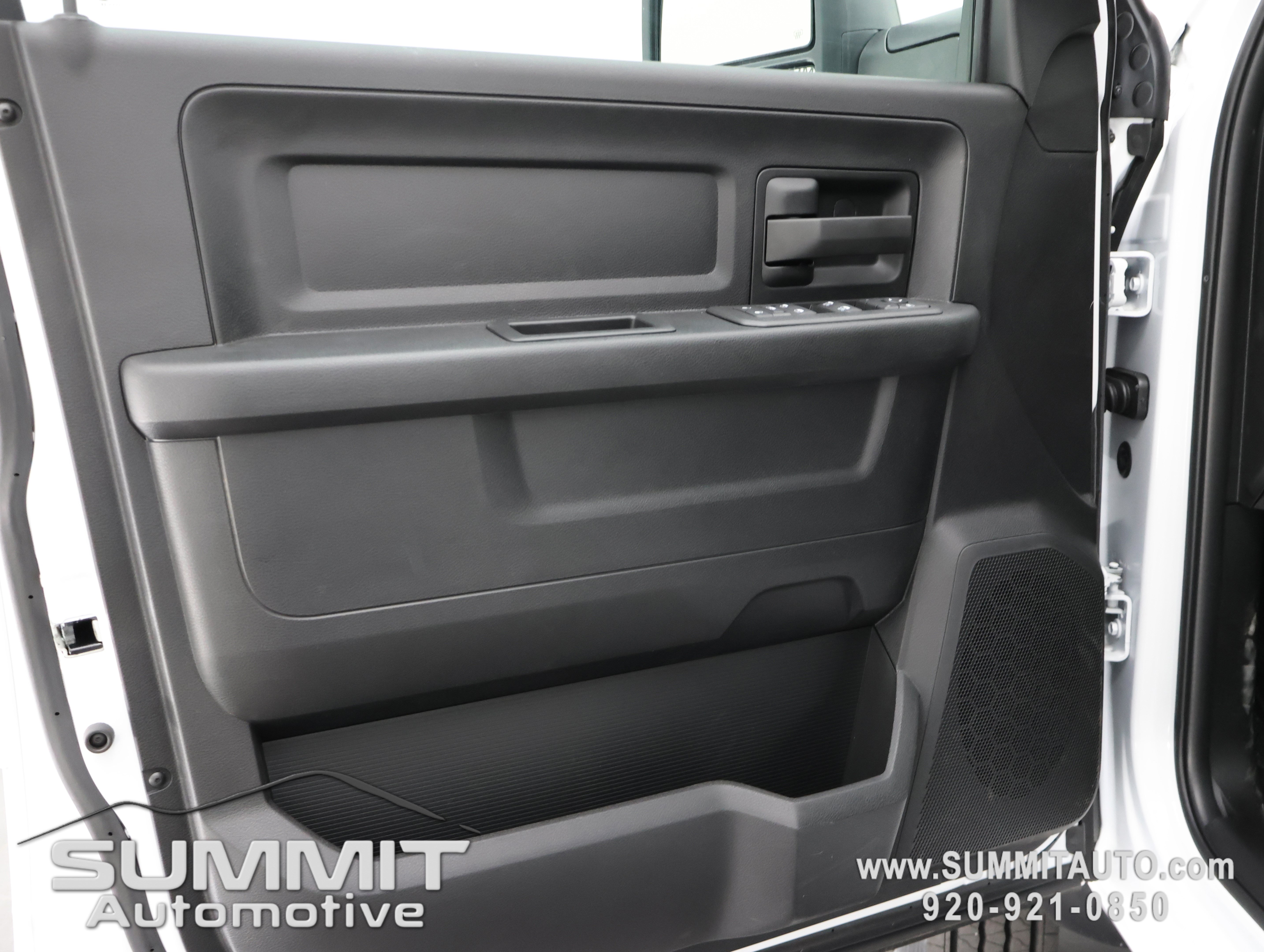 New 2026 RAM 5500 Tradesman w/ Chrome Appearance Group AWD/4WD image 35