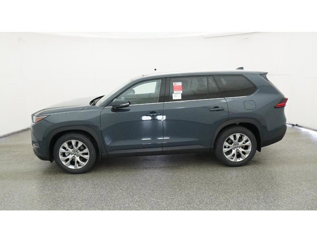 New 2026 Toyota Grand Highlander Limited image 3