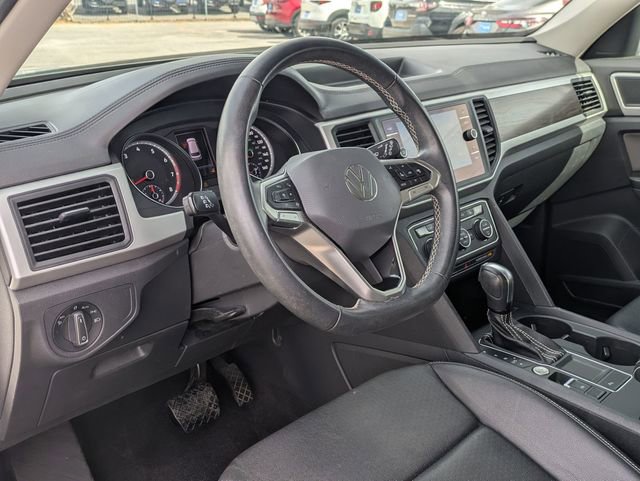 Used 2021 Volkswagen Atlas SE image 32