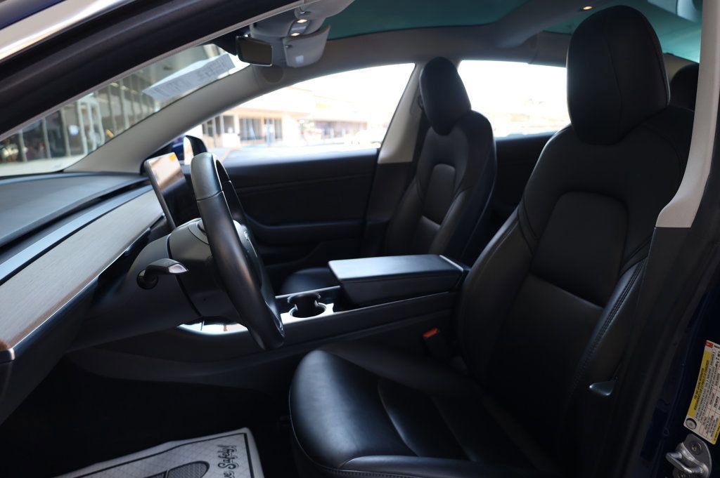 Used 2018 Tesla Model 3 Mid Range image 15