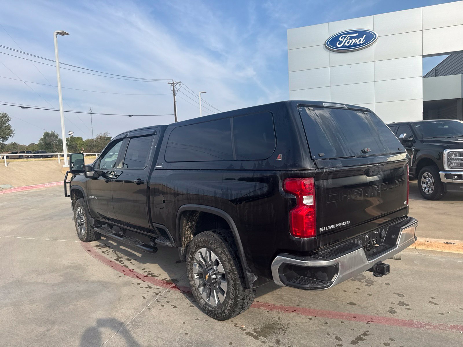 Used 2023 Chevrolet Silverado 2500 LT w/ Convenience Package AWD/4WD image 7