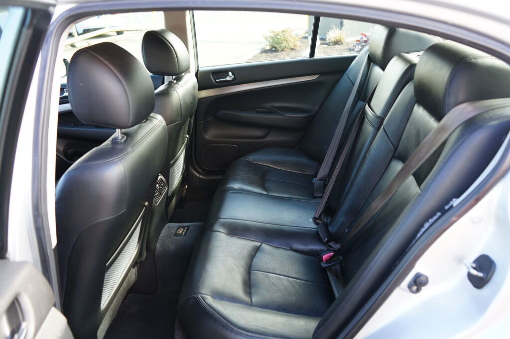 Used 2012 INFINITI G25 Journey image 13