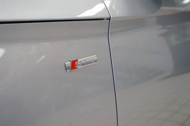 Used 2022 Audi Q5 2.0T Premium Plus image 24