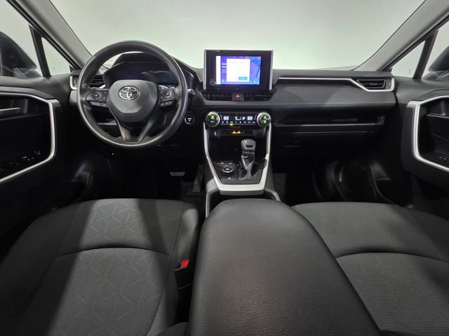 Used 2025 Toyota RAV4 XLE AWD/4WD image 14