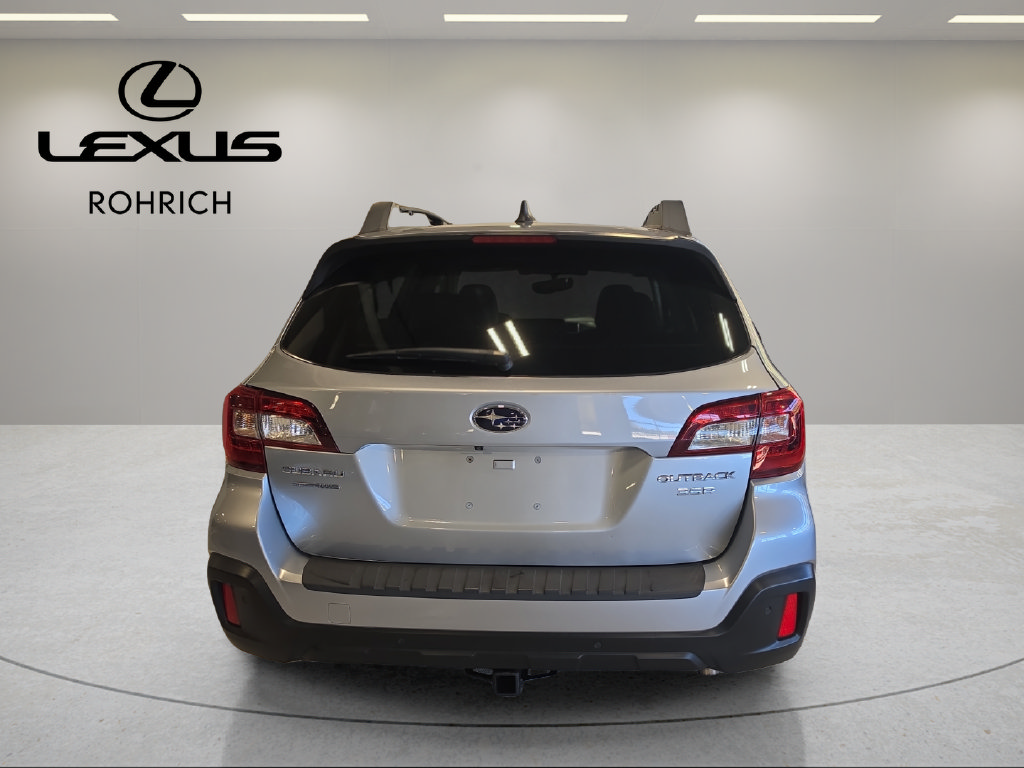 Used 2018 Subaru Outback 3.6R Limited AWD/4WD image 7