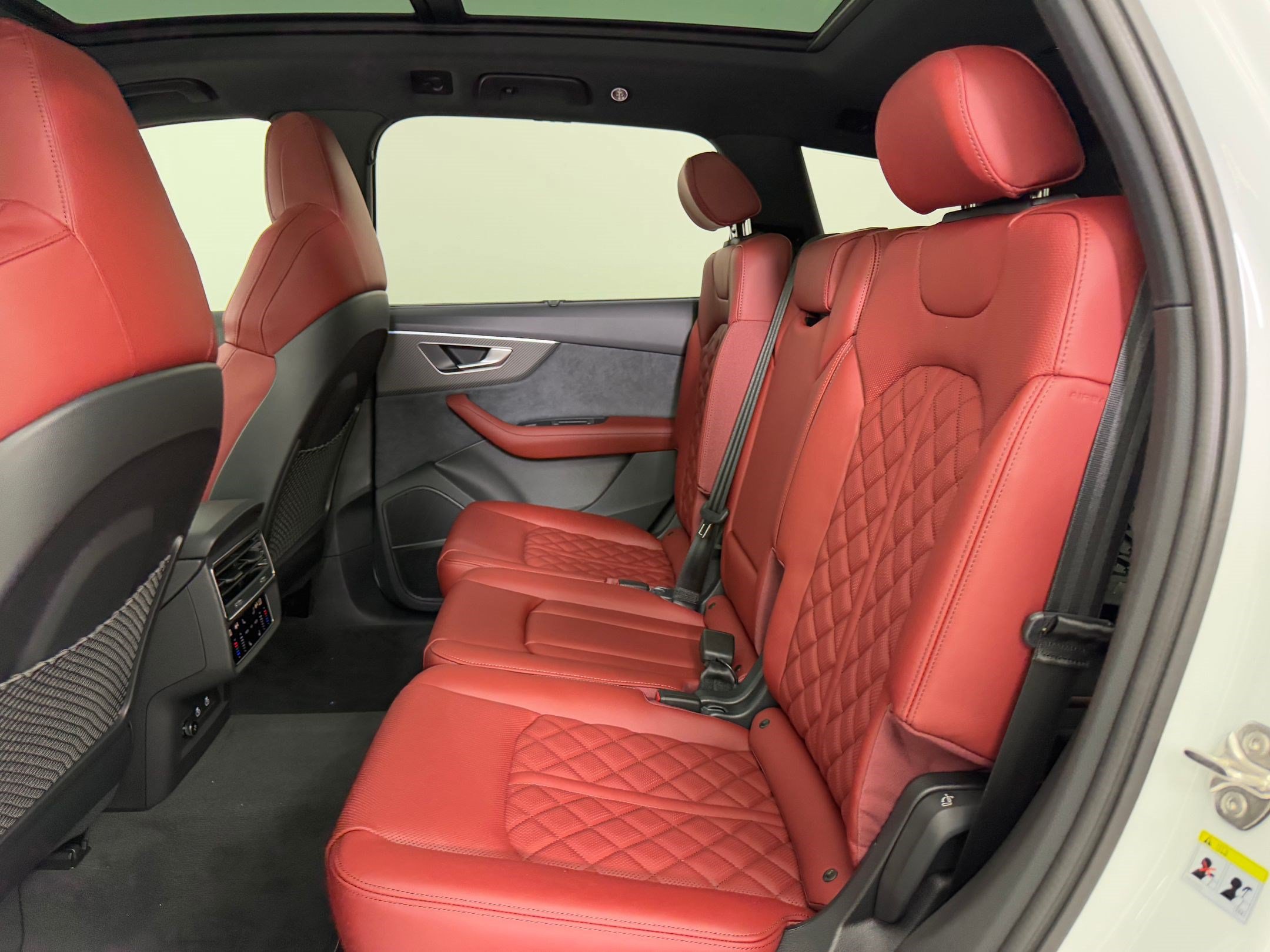 New 2026 Audi SQ7 Premium Plus AWD/4WD image 15