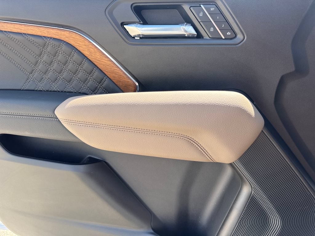 New 2026 GMC Canyon Denali AWD/4WD image 17