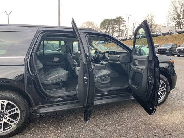 Certified 2025 Ford Expedition Max Active image 12