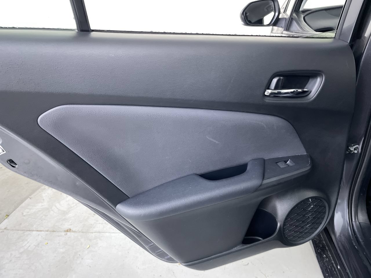 Used 2022 Toyota Prius LE FWD image 19