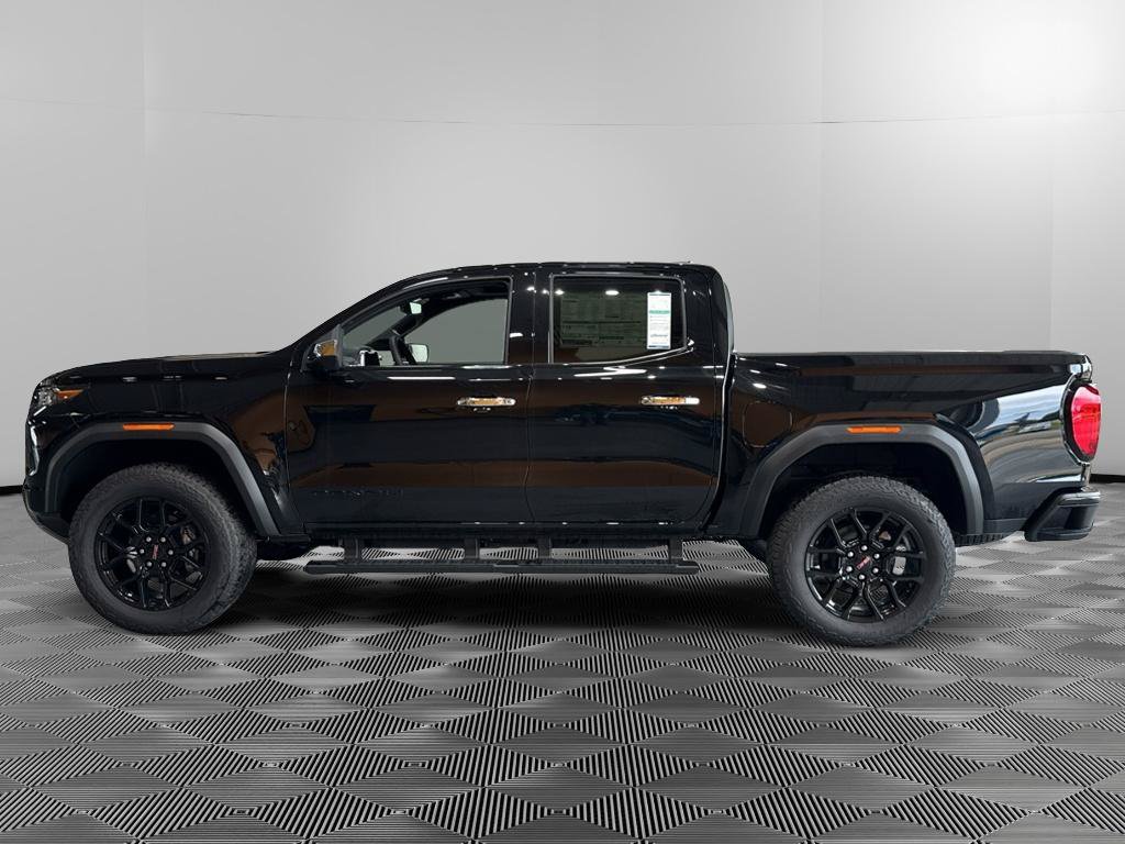 New 2026 GMC Canyon Denali w/ LPO, Denali Black Edition AWD/4WD image 2