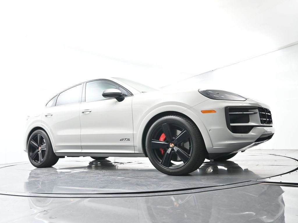 Certified 2026 Porsche Cayenne GTS AWD/4WD image 56
