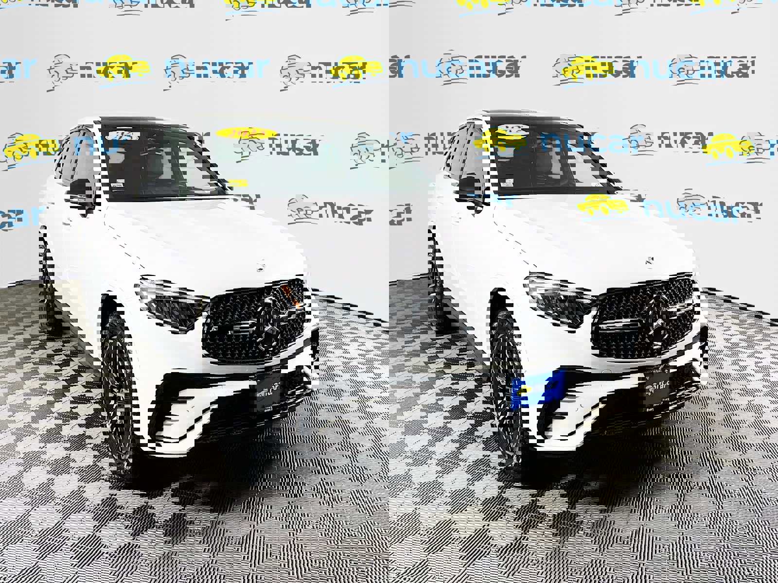 Used 2025 Mercedes-Benz GLC 300 4MATIC image 1