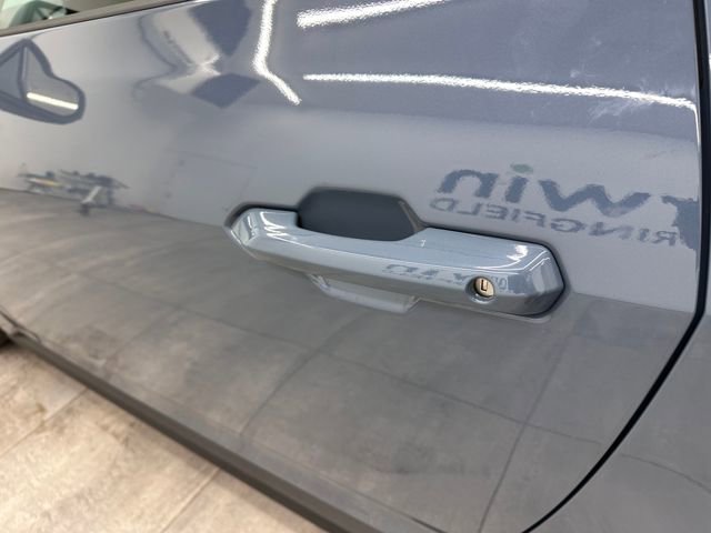 Used 2025 Ford Mustang Dark Horse image 18