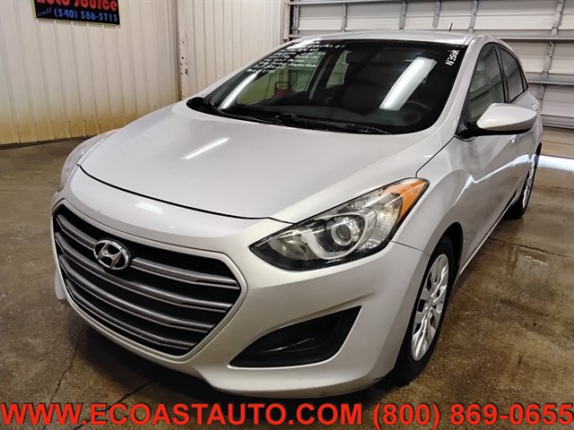 Used 2016 Hyundai Elantra GT FWD image 4