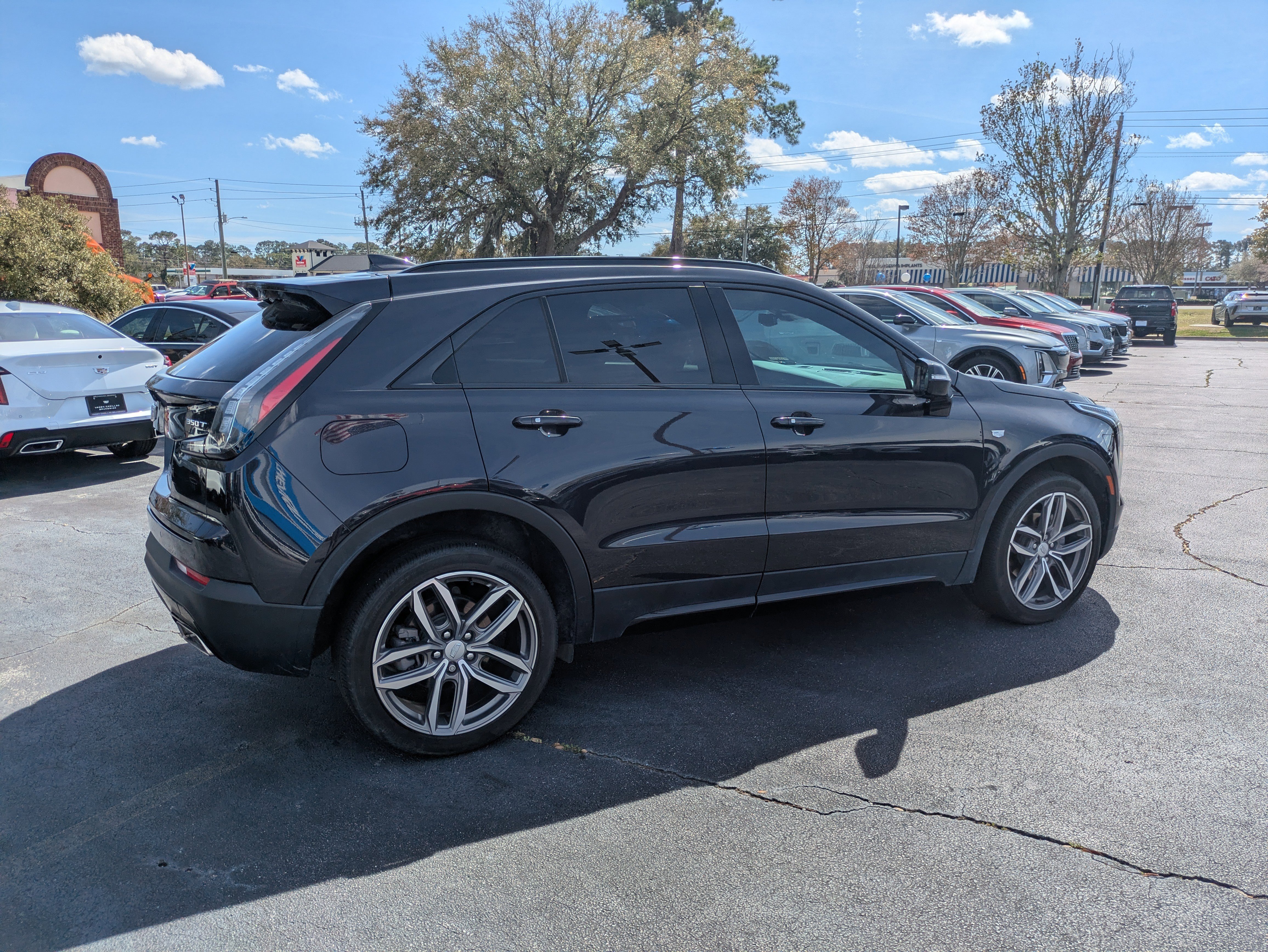 Used 2023 Cadillac XT4 Sport w/ Cold Weather Package image 25