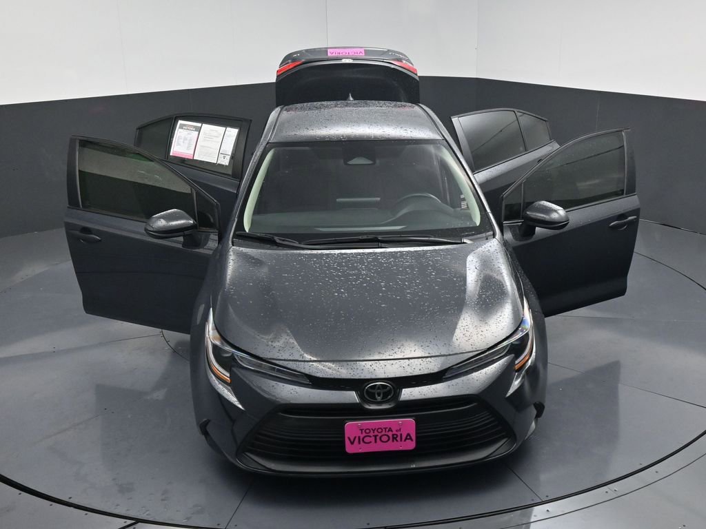 Used 2023 Toyota Corolla LE image 23