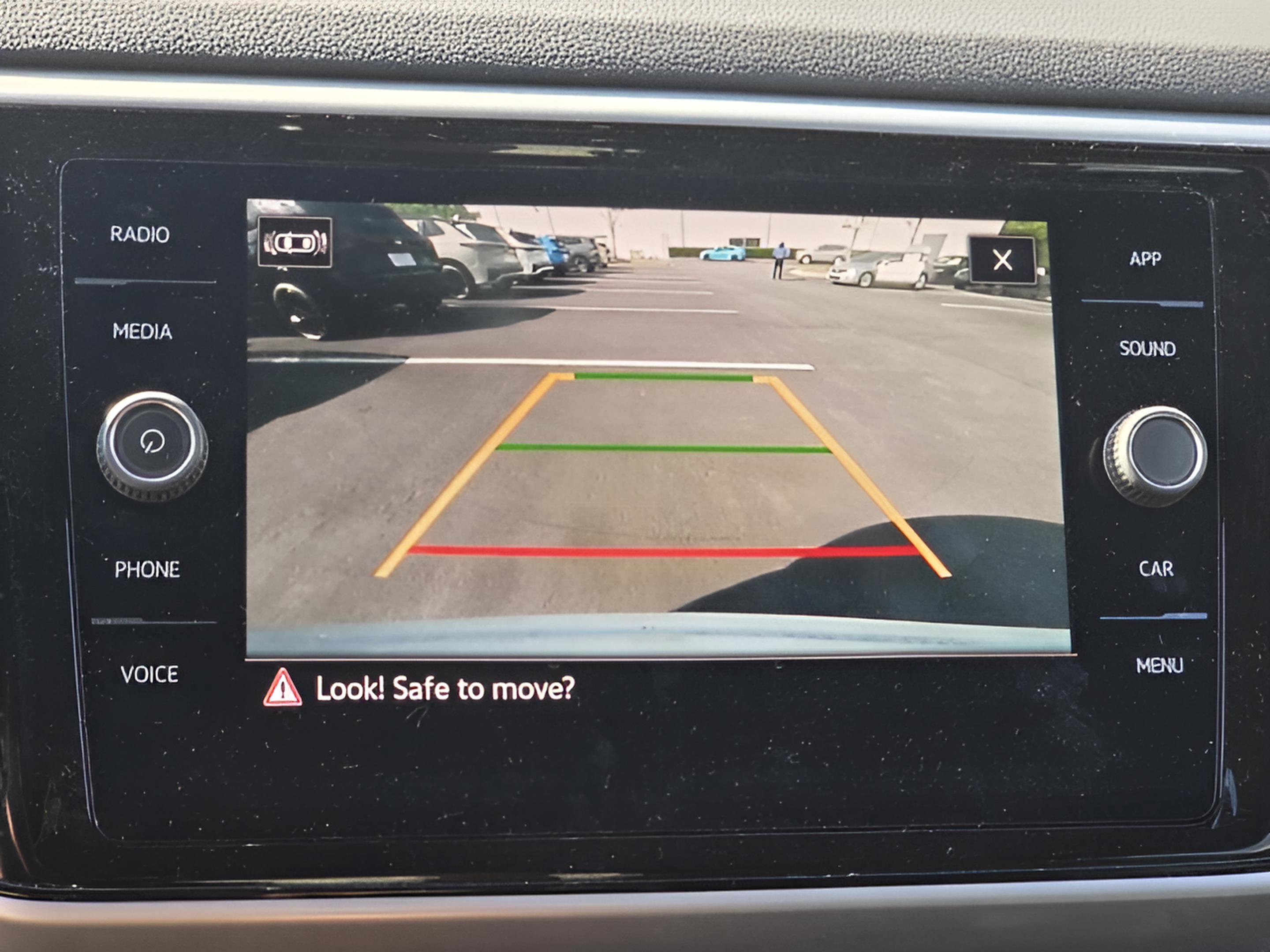 Used 2023 Volkswagen Atlas Cross Sport SE image 17