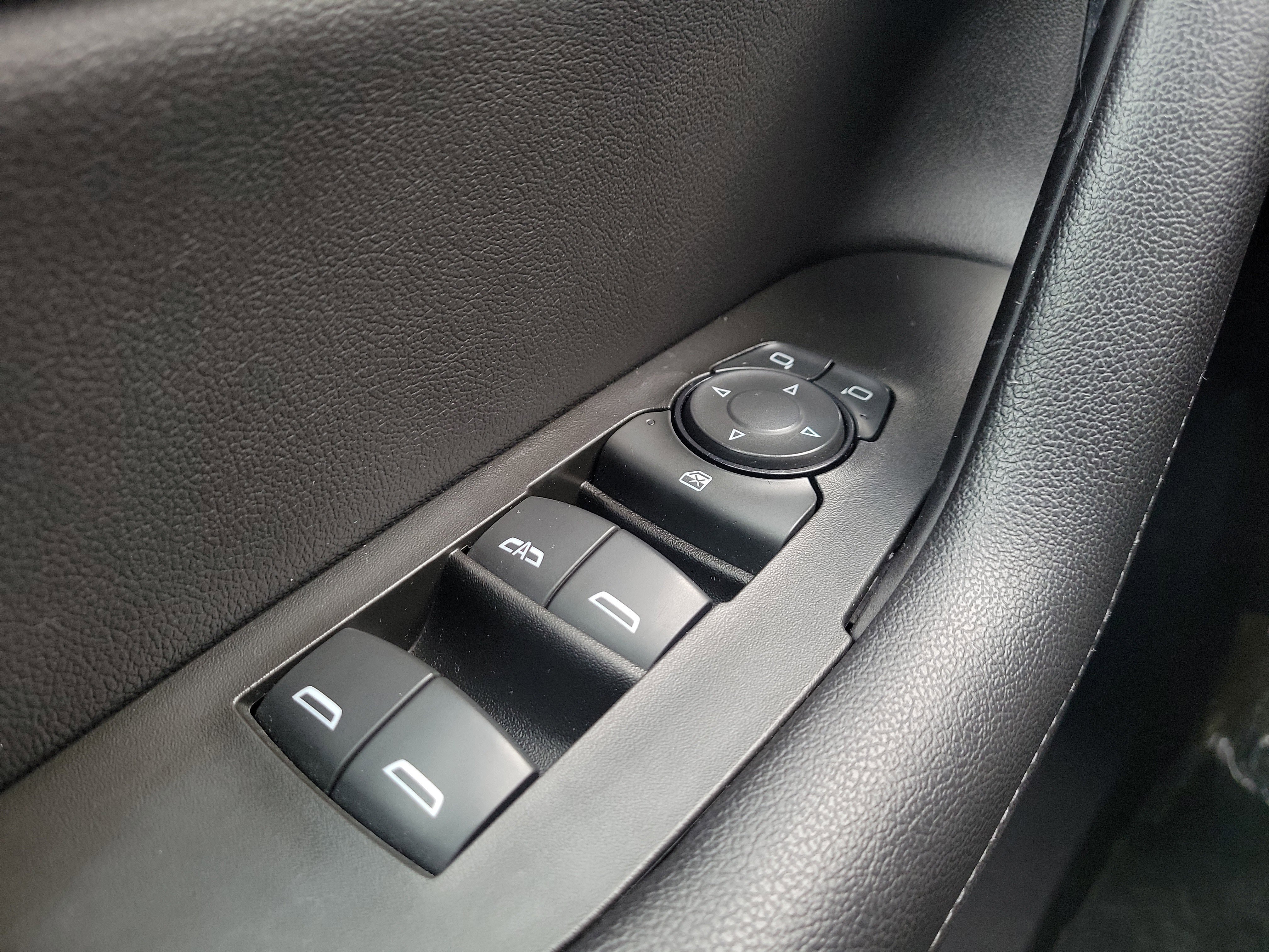 Used 2020 Chevrolet Blazer LT image 20