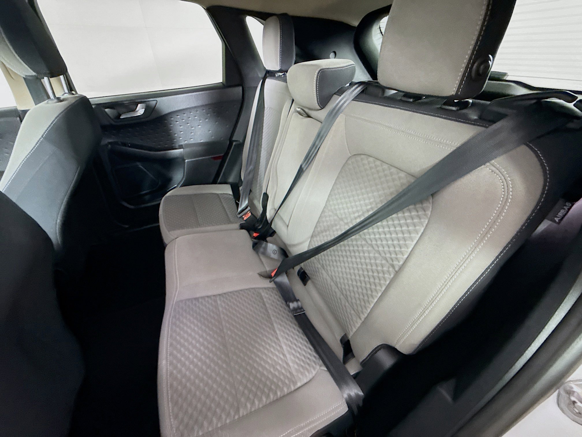 Used 2020 Ford Escape SE image 29