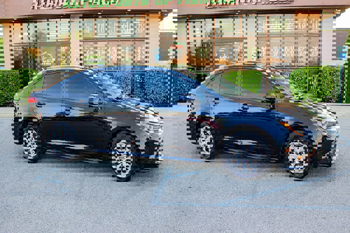 Used 2024 Toyota Corolla LE image 13