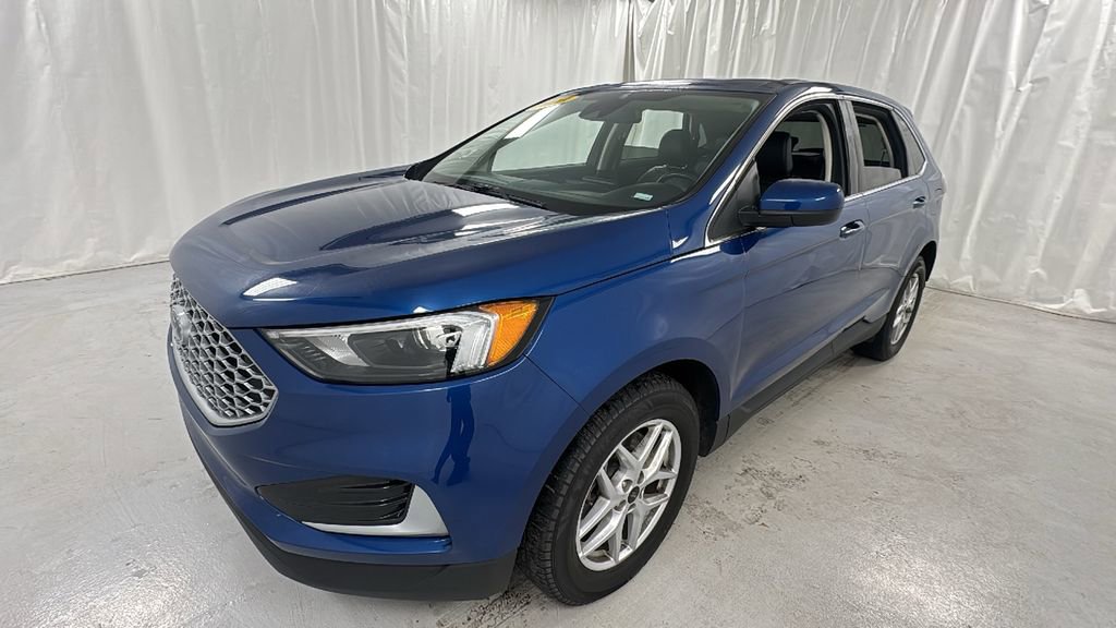 Used 2023 Ford Edge SEL image 7