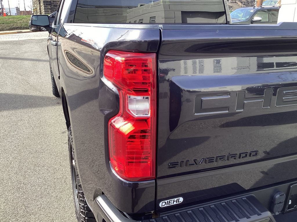 Used 2023 Chevrolet Silverado 1500 Custom Trail Boss w/ LPO, Dark Essentials Package image 30