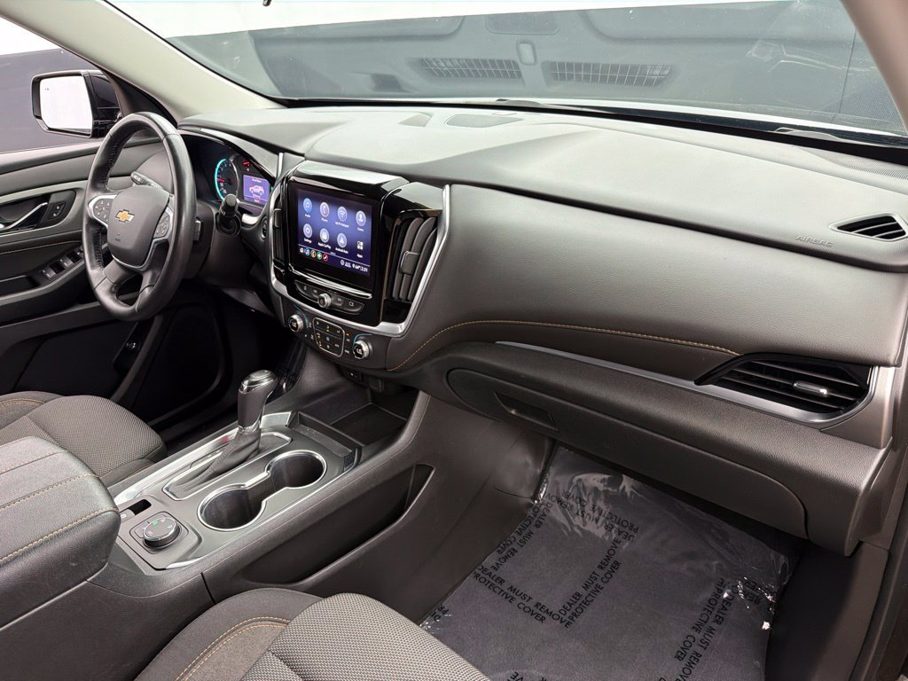Used 2020 Chevrolet Traverse LT w/ Driver Confidence II Package AWD/4WD image 29