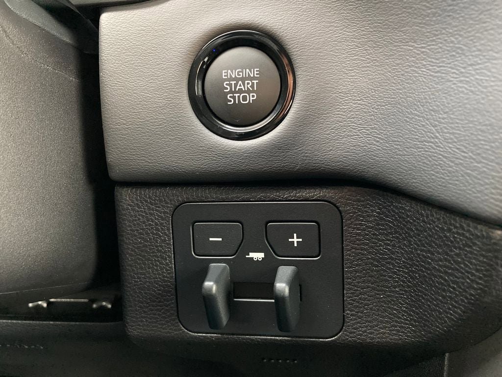 New 2026 Toyota Tundra Platinum AWD/4WD image 17