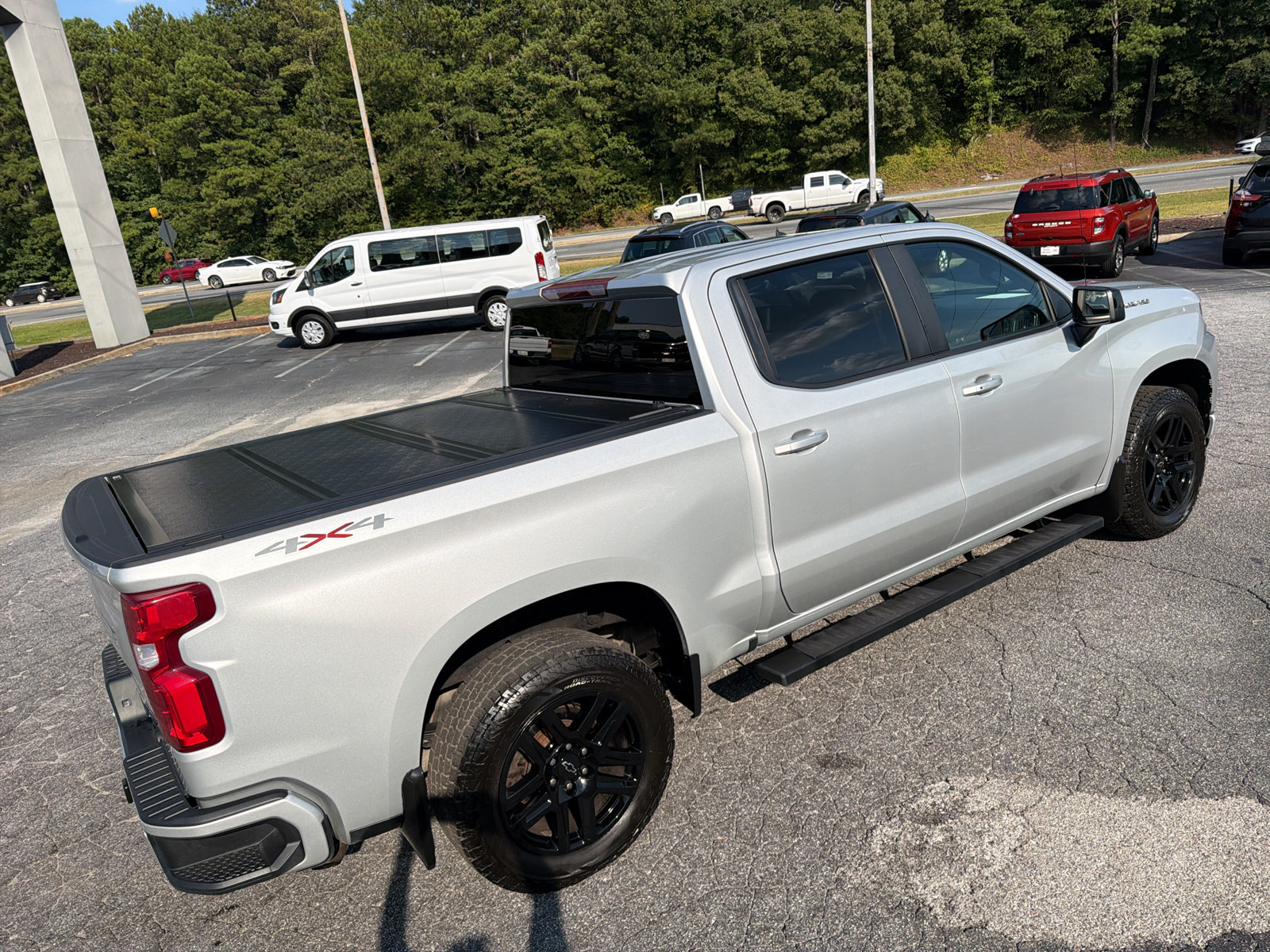 Used 2022 Chevrolet Silverado 1500 RST w/ LPO, Blackout Package AWD/4WD image 10