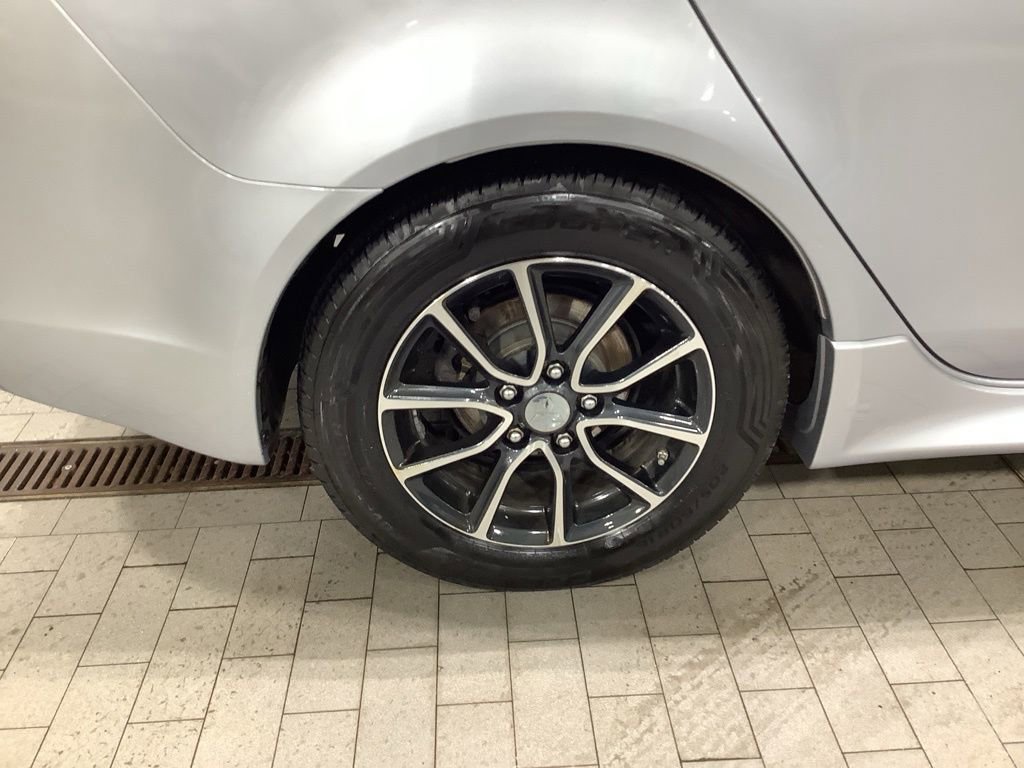 Used 2015 Mitsubishi Lancer SE image 10