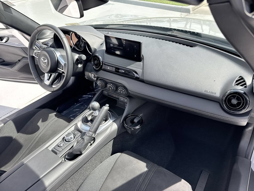 Used 2025 MAZDA MX-5 Miata Club RWD image 32