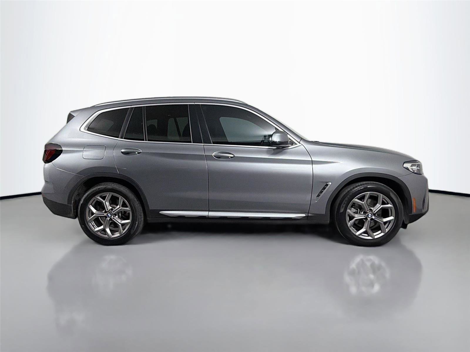 Certified 2023 BMW X3 sDrive30i w/ Premium Package w/ZPA RWD image 5