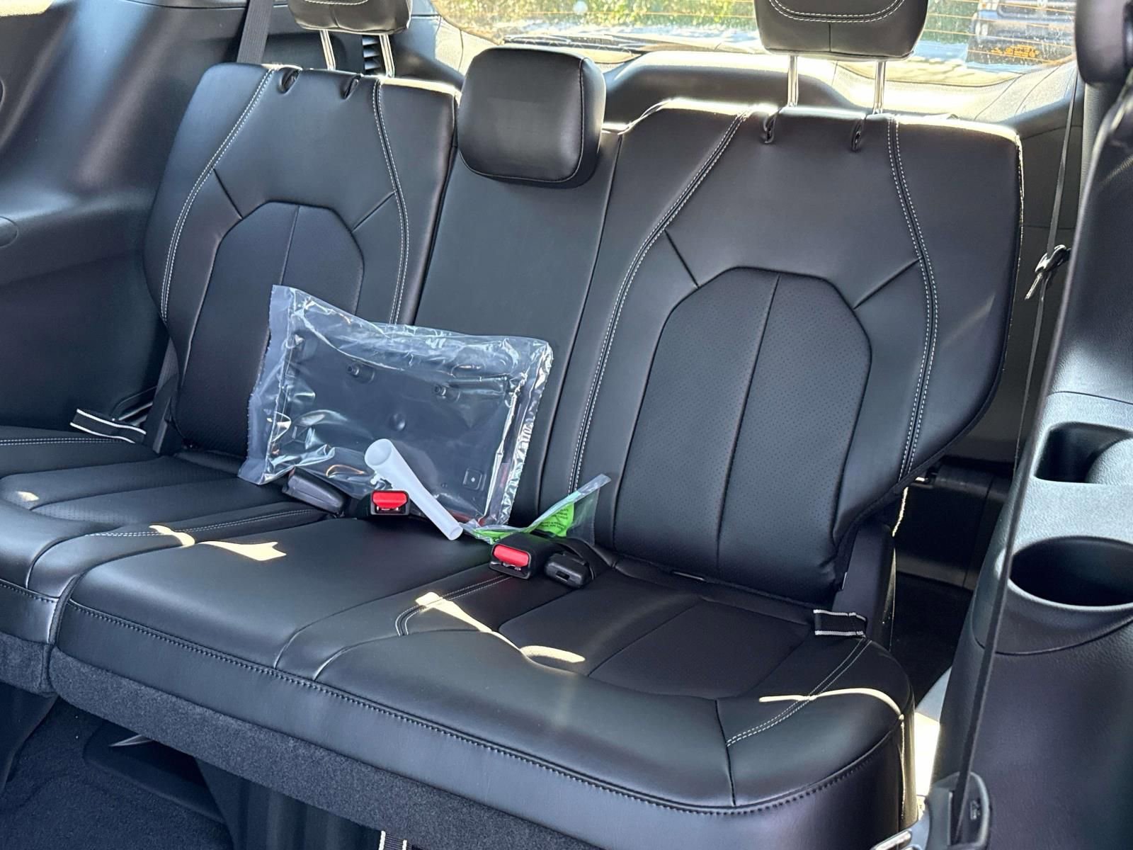 New 2026 Chrysler Pacifica Select image 25