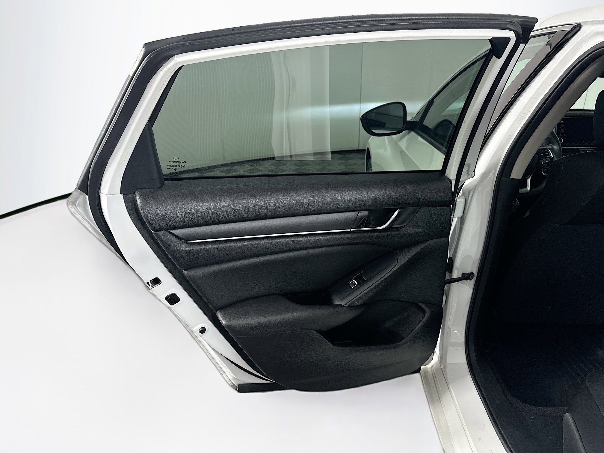 Used 2020 Honda Accord LX image 24