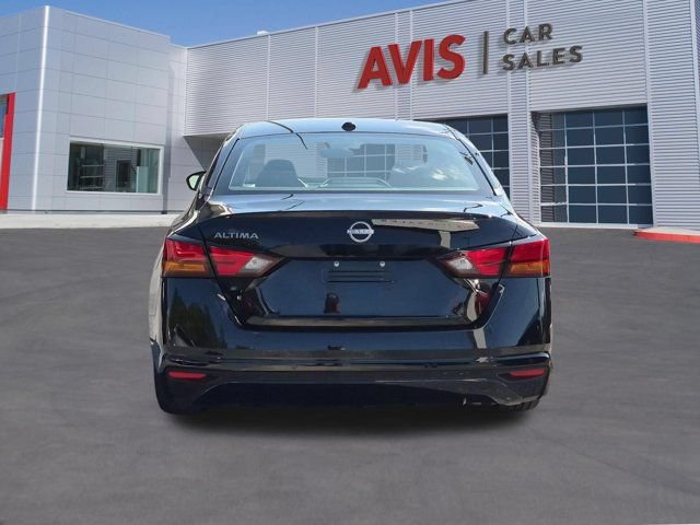 Used 2025 Nissan Altima 2.5 SV FWD image 7