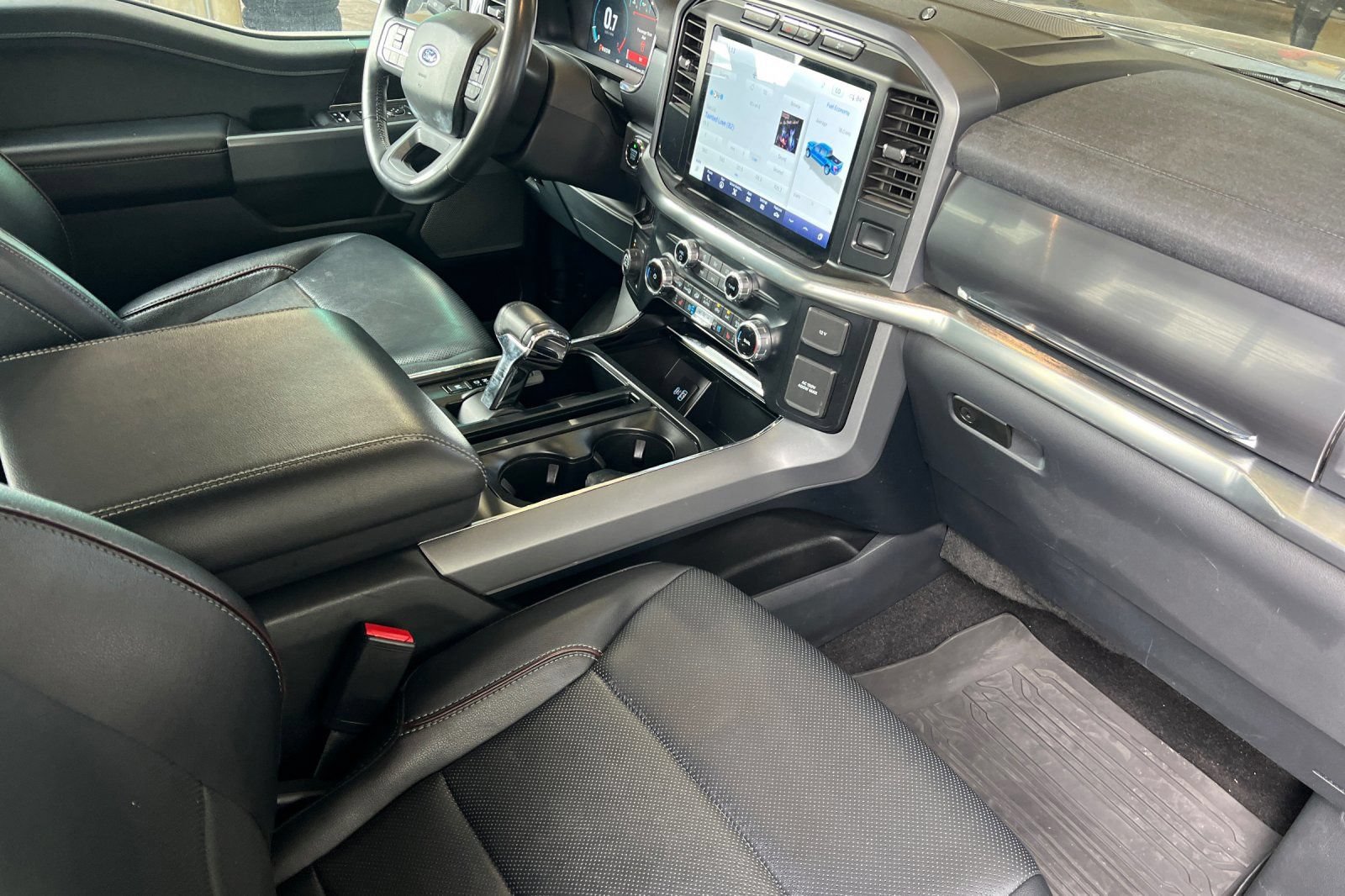 Used 2023 Ford F150 Lariat w/ FX4 Off-Road Package AWD/4WD image 15