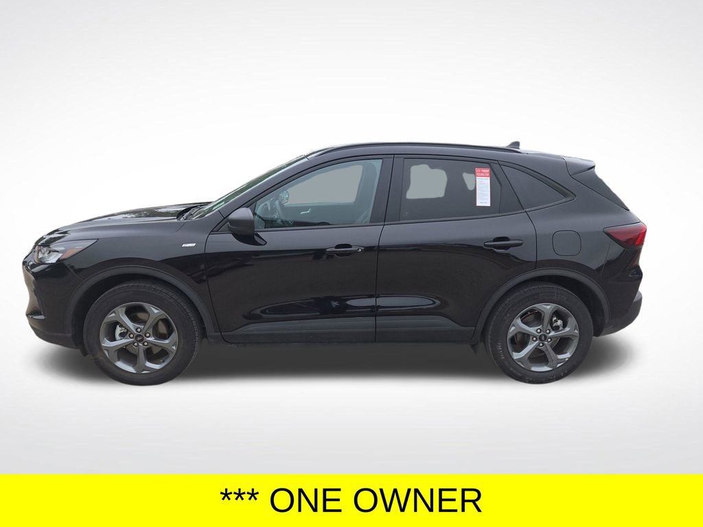 Used 2025 Ford Escape ST-Line AWD/4WD image 2