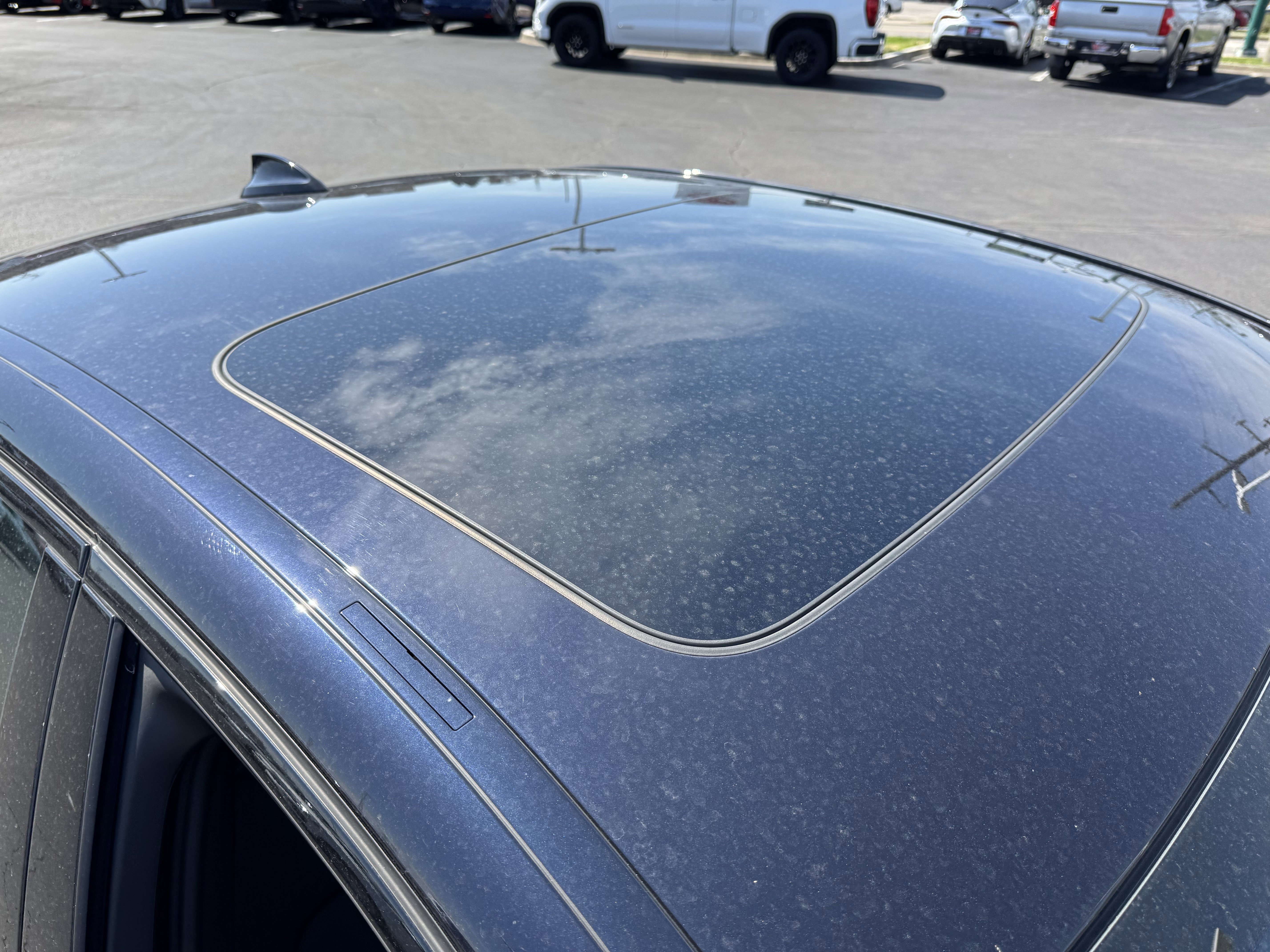 Used 2022 BMW M550i xDrive image 18