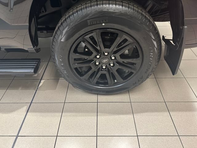 Used 2024 Ford F150 Platinum AWD/4WD image 30
