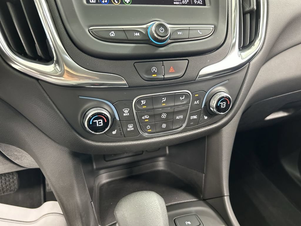 Used 2023 Chevrolet Equinox LT AWD/4WD image 16
