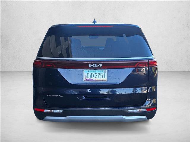 Used 2024 Kia Carnival LX FWD image 6