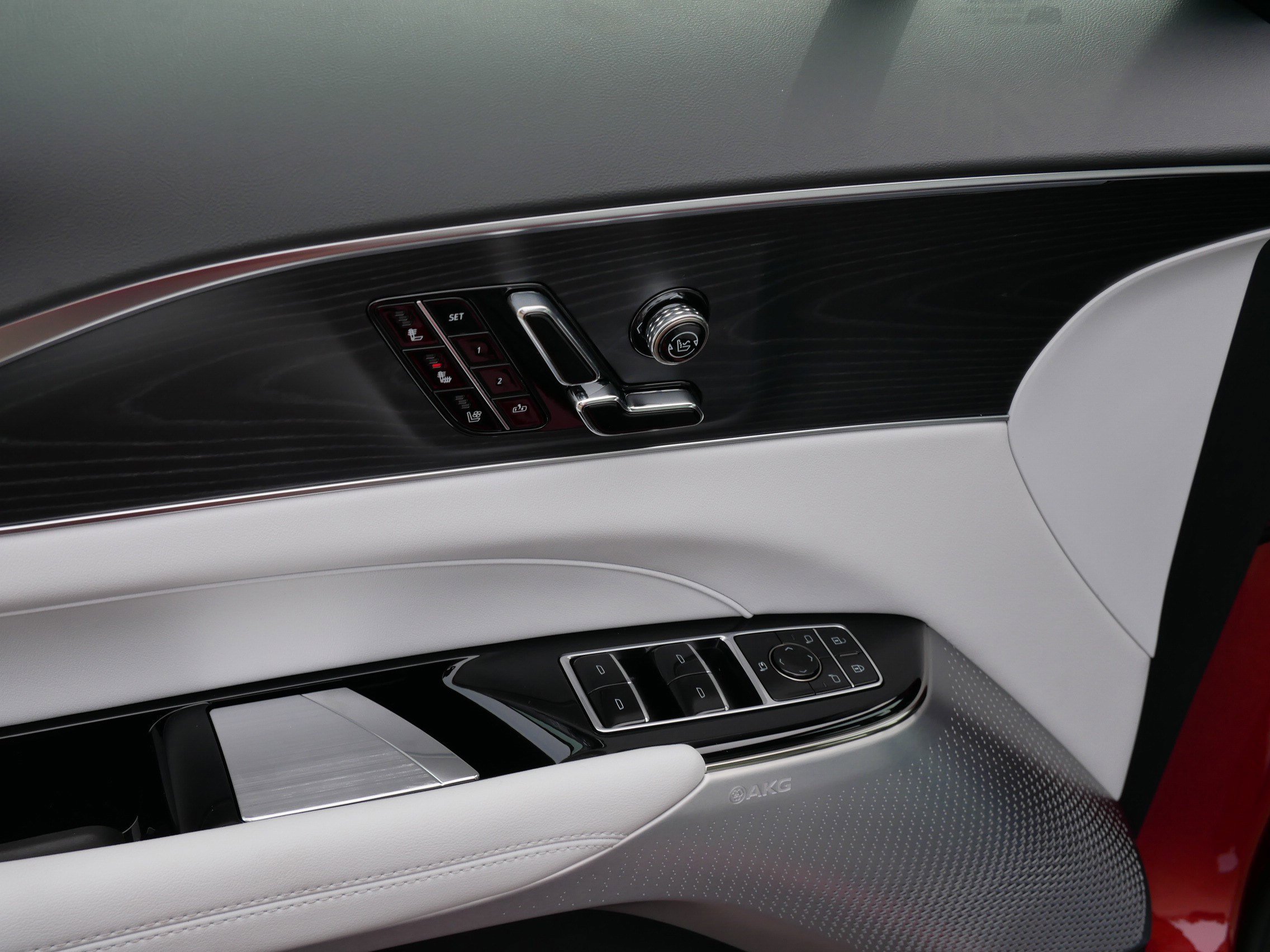 New 2026 Cadillac Lyriq Premium Sport w/ LPO, Floor Liner Package image 19