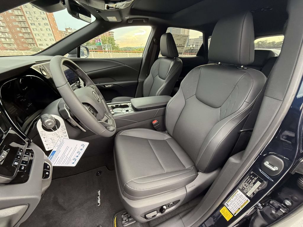 New 2026 Lexus RX 350 Premium w/ Accessory Package (2T) AWD/4WD image 2